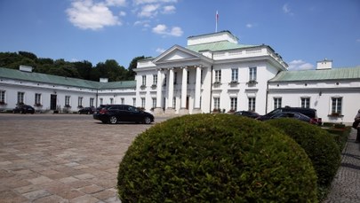 Łotysz sterował dronem nad Belwederem i kancelarią premiera. Teraz usłyszał zarzuty