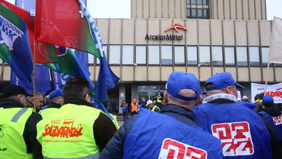 Spór płacowy i pikieta w koncernie hutniczym ArcelorMittal Poland