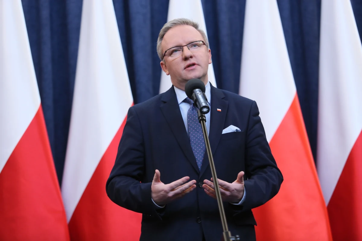 "Nikt nie będzie mścił się na Polsce za to, że ma własne zdanie" - tak minister do spraw polityki zagranicznej w kancelarii Prezydenta Krzysztof Szczerski komentuje słowa Kazimierza Michała Ujazdowskiego na temat polskich relacji z Niemcami. Poseł do Parlamentu Europejskiego i były członek PiS powiedział na naszej antenie, że polski sprzeciw przeciwko kandydaturze Donalda Tuska na stanowisko szefa Rady Europejskiej zniweczył wizję odbudowy partnerskich stosunków z Niemcami. 