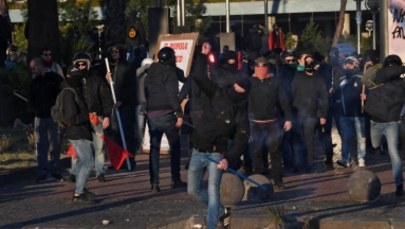 Zamieszki w Neapolu. Część miasta w rękach anarchistów