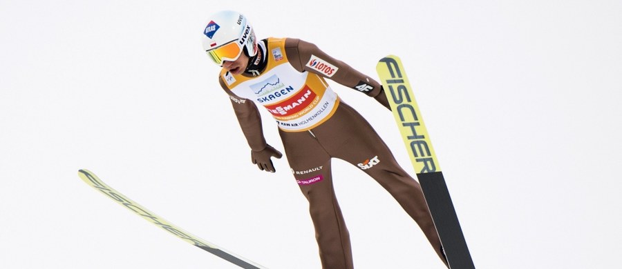 Kamil Stoch zajął 22. miejsce w konkursie Pucharu Świata w skokach narciarskich w Oslo. Stracił pozycję lidera Pucharu Świata. Najlepszy z Polaków - Piotr Żyła był dziewiąty. 
