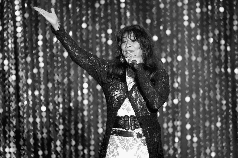 W swoim domu zmarła Joni Sledge, wokalistka grupy Sister Sledge. Na razie nie jest znana przyczyna śmierci gwiazdy disco.