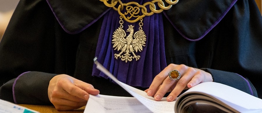 Stowarzyszenie Sędziów Polskich przygotowało własny projekt zmian w ustawie o Krajowej Radzie Sądownictwa. To pomysł konkurencyjny wobec zmian proponowanych przez rząd. Sędziowie zwrócili się do wszystkich klubów parlamentarnych o poparcie projektu - opozycja już je wstępnie zadeklarowała.