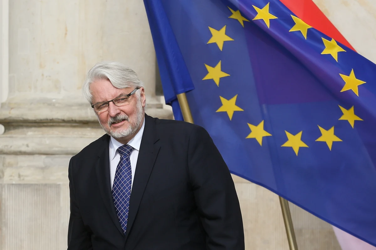 ​Polskie MSZ jest gotowe dołożyć wszelkich starań i podjąć się dodatkowych działań, aby udzielić pomocy Polakom i osobom polskiego pochodzenia, którzy mieszkają w Donbasie - zadeklarowała zastępca dyrektora Departamentu Konsularnego i Polonii MSZ Beata Brzywczy.