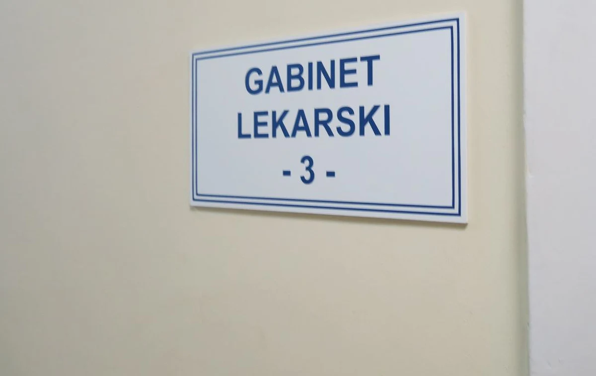 Szpital we Włocławku w woj. kujawsko-pomorskim z gigantycznym długiem. Aby go ratować, urząd wojewódzki poręczył za placówkę, aby ta mogła wziąć 22 miliony złotych pożyczki na spłatę wcześniejszego zadłużenia. 