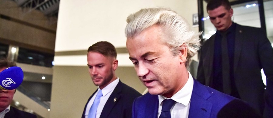 "Holendrzy powstrzymali zwycięski marsz partii prawicowych. To triumf premiera Marka Rutte, który w walce przeciwko Wildersowi zademonstrował siłę demokracji zdolnej do obrony" - pisze komentator "Die Welt" Rainer Haubrich. 