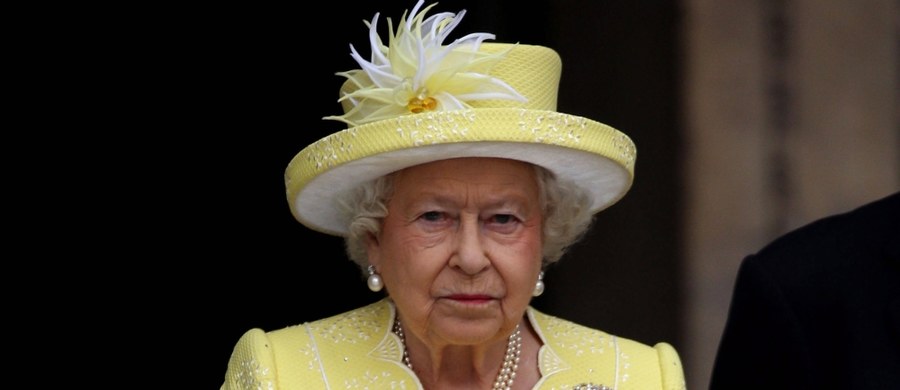 Królowa Elżbieta II złożyła podpis pod tzw. ustawą brexitową. Daje ona prawo rządowi Theresy May do wszczęcia procedury wyjścia z Unii Europejskiej. Podpis monarchini finalizuje pierwszy etap legislacyjny - w tym momencie decyzja parlamentu staje się prawem. 