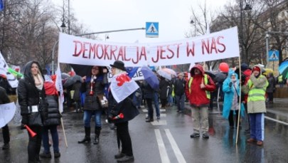 Marsz KOD w Warszawie. W obronie sądów i samorządów