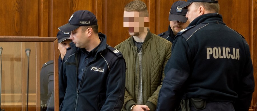 Przed wrocławskim sądem odbyła się pierwsza rozprawa w procesie 22-letniego studenta Pawła R. oskarżonego o podłożenie w maju ubiegłego roku ładunku wybuchowego w autobusie w centrum stolicy Dolnego Śląska. Mężczyźnie grozi dożywocie. Kolejna rozprawa odbędzie się 6 kwietnia. 
