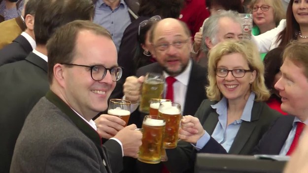 Kłopoty Merkel? Schulz i SPD rosną w sondażach.