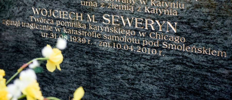 Rano ekshumowano 14. ofiarę katastrofy smoleńskiej. Ciało wydobyte z grobu Wojciecha Seweryn na cmentarzu w Żabnie pod Tarnowem. Zostanie teraz zbadane w Krakowie.