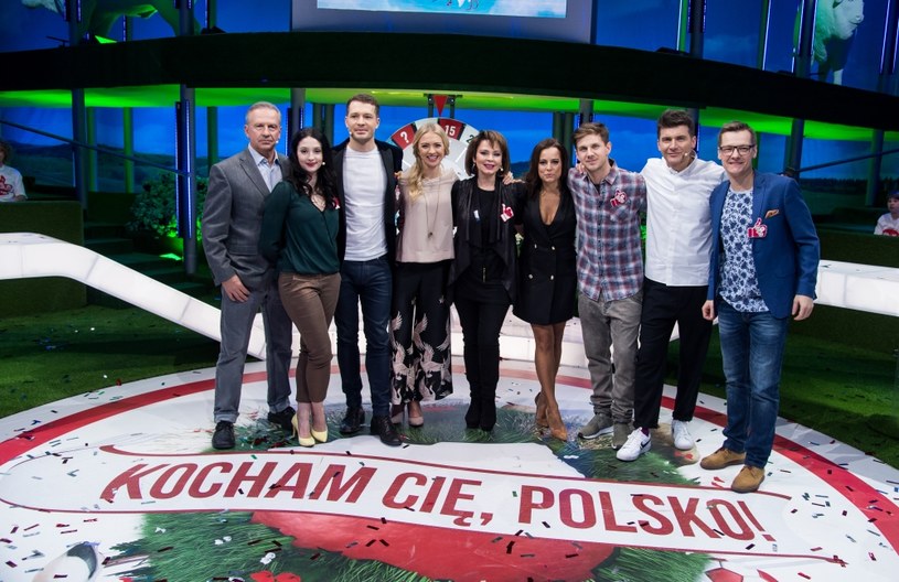Aktorzy dwóch popularnych seriali zmierzą się ze sobą w kolejnym odcinku programu "Kocham Cię, Polsko!". Stracie "Klanu" z ekipą "M jak miłość" widzowie obejrzą w sobotę, 25 marca, o godz. 20:05 w TVP2.