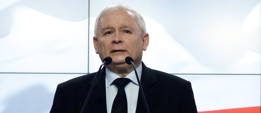 ​"Rozmawialiśmy jako szefowie partii" - powiedział Jarosław Kaczyński po spotkaniu w Londynie z brytyjską premier Theresą May. Prezes PiS przed spotkaniem zapowiedział, że głównymi tematami rozmów będą sytuacja Polaków oraz stosunki na linii Warszawa-Londyn.