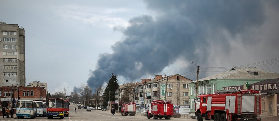 Ukraińscy strażacy i saperzy odnaleźli źródło pożaru w składach amunicji w pobliżu miasta Bałaklija w obwodzie charkowskim.  Informację przekazało ministerstwo obrony w Kijowie.