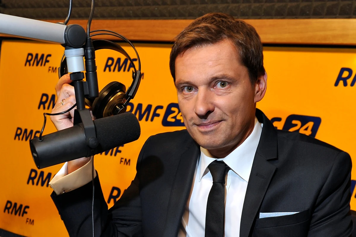 Przewodniczący NSZZ "Solidarność" Piotr Duda poparł w rozmowie z Krzysztofem Ziemcem ustawowy zakaz handlu w niedzielę. "Polacy nie przestaną jeść. To, co mają kupić w niedzielę, kupią w sobotę" - uznał związkowiec. Odniósł się też do zapowiadanej na przyszły tydzień rekonstrukcji rządu Beaty Szydło. "Ja mam swoich faworytów, mam nadzieję, że pani premier myśli w taki sam sposób, jak przewodniczący Solidarności"- stwierdził szef związku zawodowego pytany o ministrów zasługujących na dymisję. "Nie będę niczego sugerował, nie będę mówił, w których ministerstwach, żeby faktycznie nie zostało to źle odebrane" - dodaje. Na antenie RMF FM Piotr Duda skomentował też plany sobotniego marszu pod hasłem "Jedna Polska". "Państwu z KOD-u mogę ewentualnie życzyć wszystkiego najlepszego i kolejnych nie ośmiu, a dwudziestu lat maszerowania po ulicach, bo żyją w państwie demokratycznym i mają do tego prawo" - powiedział Piotr Duda.  