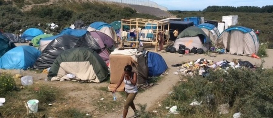 Ministerstwo Spraw Wewnętrznych nieugięte w sprawie przyjęcia uchodźców, mimo nacisków komisarza Unii Europejskiej do spraw migracji - dowiedział się reporter RMF FM Patryk Michalski. 