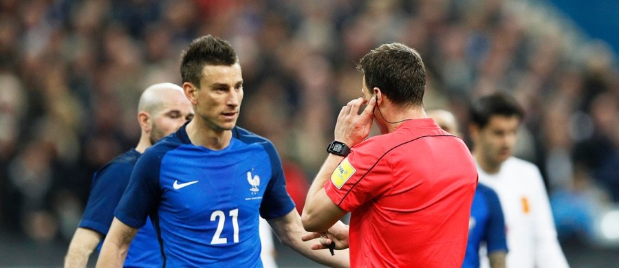​Francja przegrała u siebie z Hiszpanią 0:2, a Holandia z Włochami 1:2 w najciekawszych wtorkowych meczach towarzyskich. Gospodarz przyszłorocznych mistrzostw świata Rosja na otwarcie zmodernizowanego stadionu Fiszt w Soczi zremisowała z Belgią 3:3.
