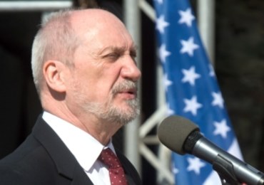 Zarówno prezydent, jak i premier wiedzieli o planach MON wycofywania Polski z Eurokorpusu