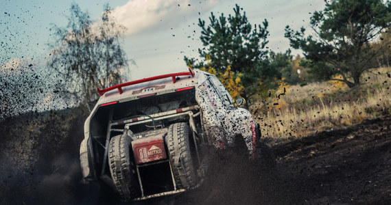 Na ten moment czeka wielu kibiców sportów motorowych. Już 7 kwietnia zawodnicy staną na starcie rundy Columna Medica Baja Drawsko, która zainauguruje sezon rajdów Cross-Country w naszym kraju. Do rywalizacji przystąpi także zespół RMF 4RACING Team, który po ubiegłorocznych zwycięstwach ma apetyt na jeszcze więcej. 