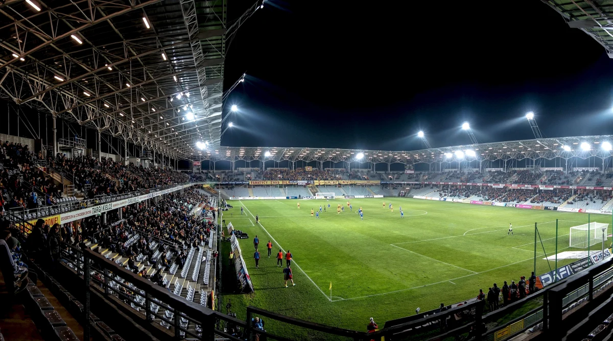 Zgodę na odsprzedanie klubu inwestorowi (Phoenecia Burdenski Investment GmbH) reprezentowanemu przez byłego niemieckiego bramkarza Dietera Burdenskiego wyraziła dziś rada miasta. Warunkowa umowa sprzedaży klubu zostanie podpisana z Dieterem Burdenskim w piątek we Wrocławiu przy okazji meczu ze Śląskiem.