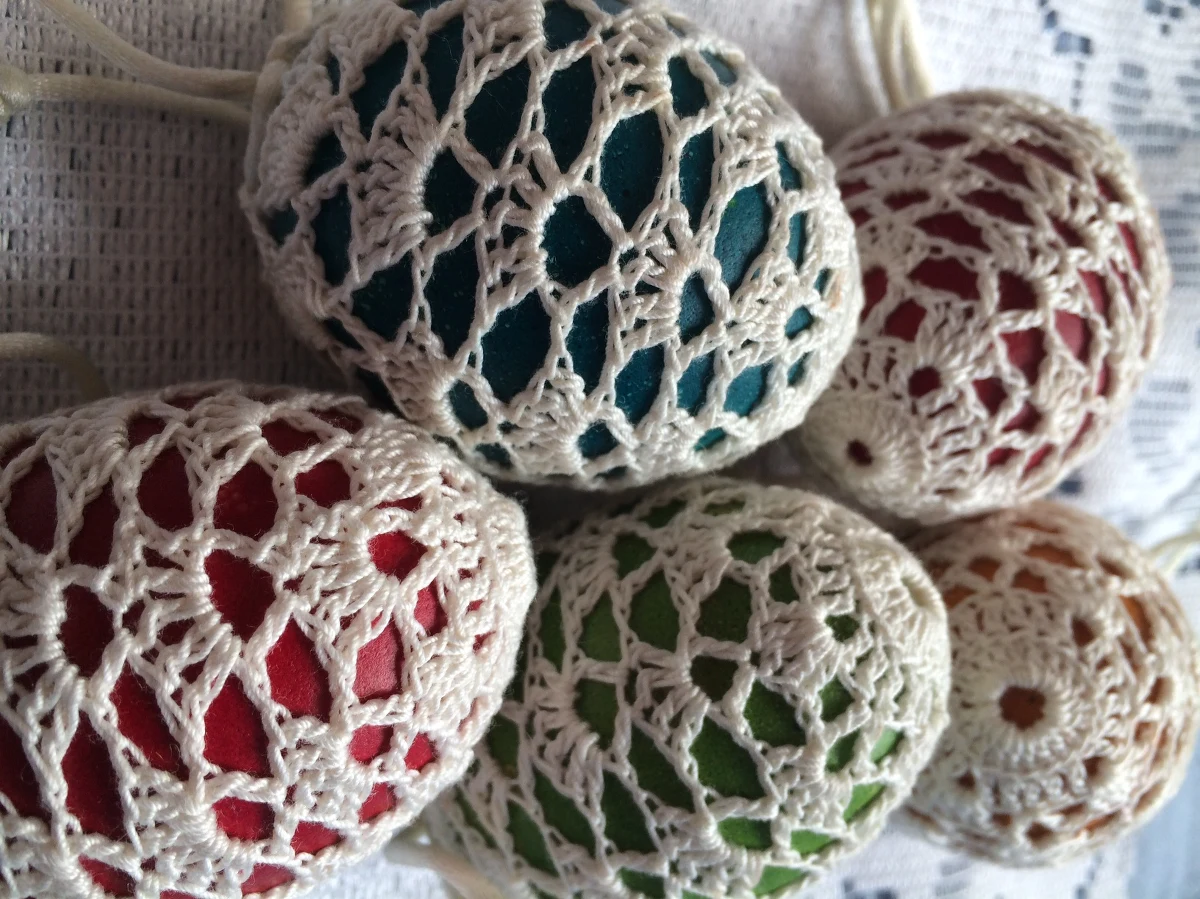 "Kościół Jezusa Chrystusa jest powołany do podnoszenia człowieka współczesnego z grzechów, smutków i braku nadziei" - mówił w homilii podczas uroczystej sumy wielkanocnej metropolita warszawski kardynał Kazimierz Nycz. Msza święta została odprawiona w Bazylice Archikatedralnej św. Jana w Warszawie.