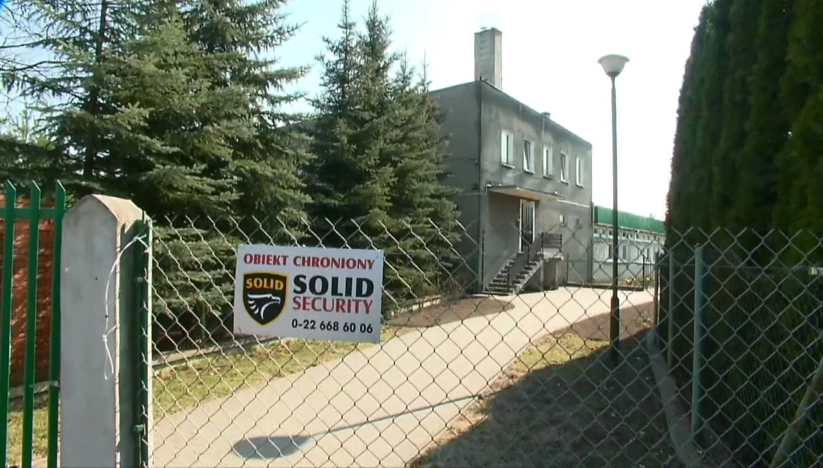 W poniedziałek przed południem 43 dzieci z przedszkola w Chotomowie nadal przebywało w szpitalach z powodu zatrucia - informuje Gmina Jabłonna. Lekarze potwierdzili, że dzieci zatruły się salmonellą. W przedszkolu przeprowadzono kontrolę, rozpoczęła się też dezynfekcja.