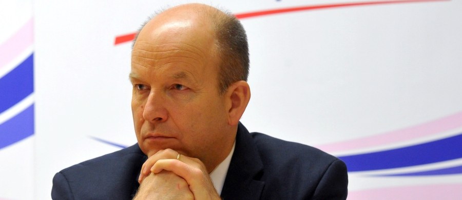 ​Nie ma mowy o tym, by realizować program cięć cesarskich na żądanie - powiedział w TVN24 minister zdrowia Konstanty Radziwiłł. Jak dodał, kobiecie oczekującej znieczulenia przy porodzie "powinno ono być zapewnione".