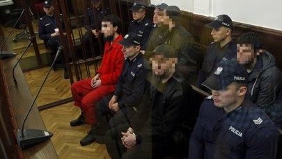 Proces o wspieranie ISIS. Trzech Czeczenów w areszcie, czwarty może wyjść za kaucją