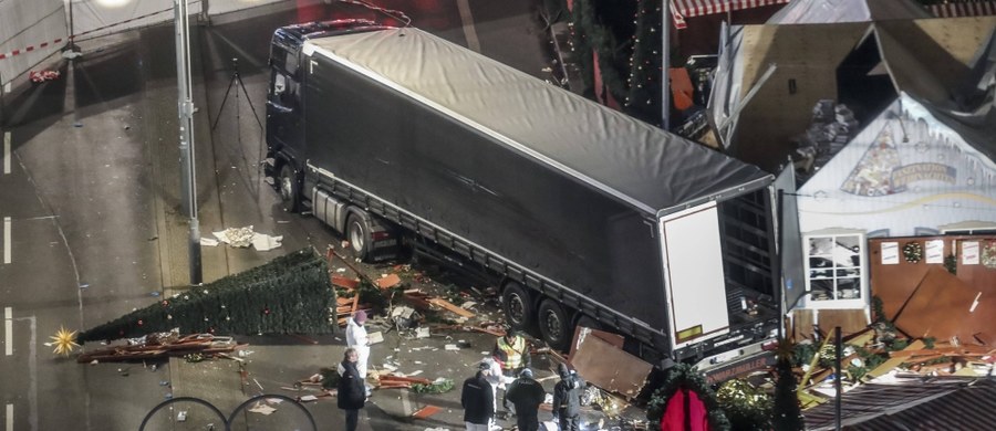 Ciężarówka użyta w zamachu w Berlinie, w którym zginął m.in. polski kierowca, zostanie przekazana polskim śledczym - poinformowała Prokuratura Krajowa. Śledczy nie podają terminu zwrotu pojazdu. 