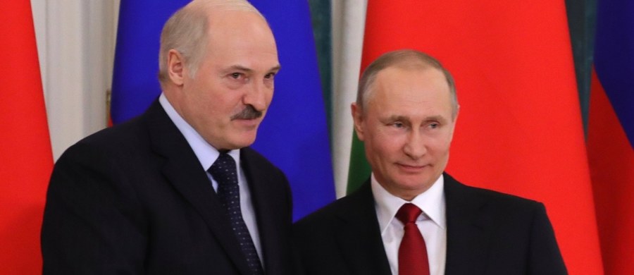 ​O rozwiązaniu wszelkich spornych kwestii dotyczących ropy i gazu w relacjach z Białorusią poinformował prezydent Rosji Władimir Putin po zakończeniu rozmów z białoruskim prezydentem Aleksandrem Łukaszenką w Petersburgu.