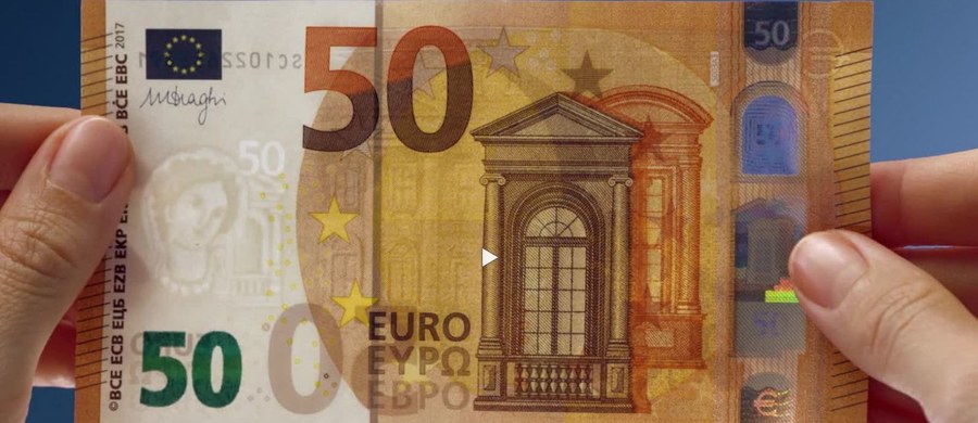 Najczęściej podrabiany banknot euro od dziś w nowej odsłonie. Według danych niemieckiego Bundesbanku 6 na 10 przypadków fałszerstw w zeszłym roku dotyczyło właśnie nominału 50 euro. Dlatego nowa szata banknotu ma zapewnić większe bezpieczeństwo.