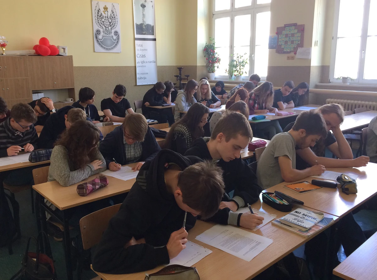 RMF FM i "Dziennik Gazeta Prawna" także w tym roku pomogą Wam sprawdzić wiedzę przed najważniejszym egzaminem w życiu - maturą. We wtorek do wydania "DGP" dołączona jest książeczka z przykładowymi zadaniami z języka polskiego. 