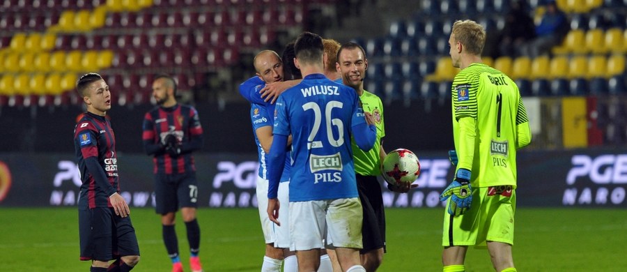 Lech Poznań po raz drugi pokonał Pogoń i będzie rywalem Arki Gdynia w finale piłkarskiego Pucharu Polski. Taki zestaw decydującego pojedynku - 2 maja na PGE Narodowym w Warszawie - będziemy oglądać po raz pierwszy w historii.