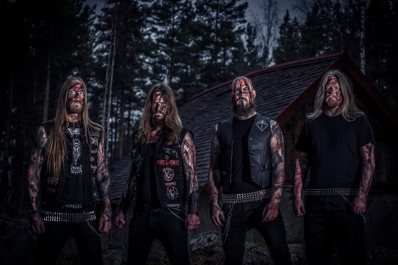 Viking / blackmetalowa grupa Ereb Altor ze Szwecji podpisała umowę z Hammerheart Records.