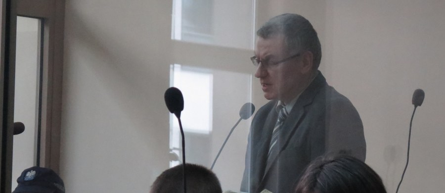 Do 19 kwietnia krakowski sąd apelacyjny odroczył wydanie wyroku w sprawie Brunona Kwietnia. Doktor chemii, były pracownik naukowy Uniwersytetu Rolniczego w Krakowie został nieprawomocnie skazany na 13 lat więzienia za przygotowywanie zamachu terrorystycznego na Sejm.