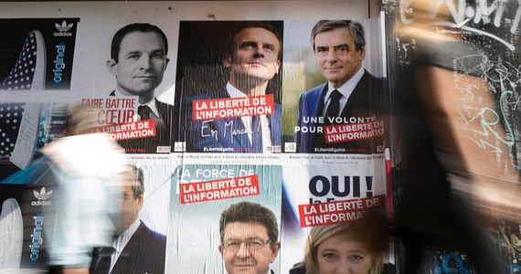 Reprezentujący skrajną lewicę w wyborach prezydenckich we Francji Jean-Luc Melenchon, przedstawiający siebie jako kandydat "Francji nieujarzmionej", zyskał w najnowszym sondażu 18 proc. poparcia. Tym samym wyprzedza kandydata prawicy Francois Fillona, który ma 17 proc.