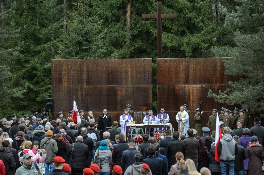 Uroczyste obchody 77. rocznicy zbrodni katyńskiej