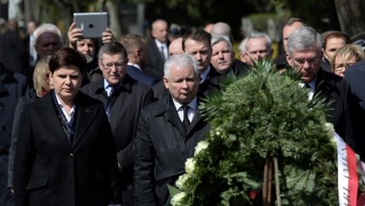 Prokuratura: Jarosław Kaczyński nie został znieważony na Wawelu