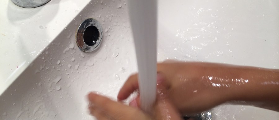 Zarzuty niegospodarności znacznych rozmiarów usłyszeli były wiceprezes Górnośląskiego Przedsiębiorstwa Wodociągów oraz osoba zarządzająca jednym z Zamkniętych Funduszy Inwestycyjnych - dowiedział się reporter RMF FM Krzysztof Zasada. Chodzi o wyrządzenie przedsiębiorstwu szkody w wysokości 15 milionów złotych. 