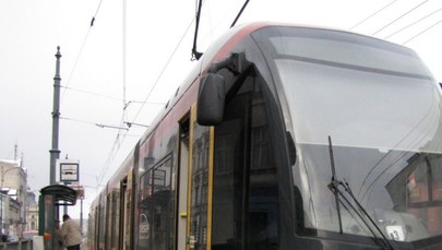 Zderzenie tramwajów w Warszawie. Są ranni, w tym dwoje dzieci