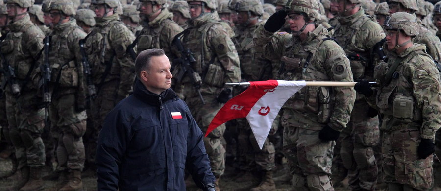 Przybycie wojsk NATO to historyczny moment, na który czekały pokolenia Polaków od końca II wojny światowej - powiedział prezydent Andrzej Duda, witając w Orzyszu (Warmińsko-Mazurskie) batalionową grupę bojową, wzmacniającą wschodnią flankę Sojuszu.