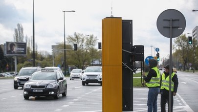 Nie działały przez 15 miesięcy. W Warszawie znów uruchomiono 20 fotoradarów 