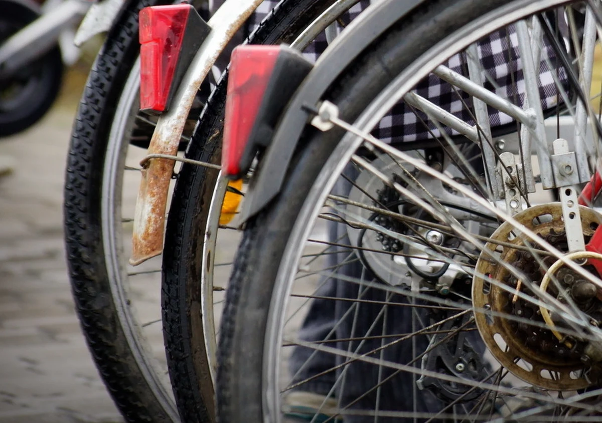 Holenderska policja odnalazła większość rowerów skradzionych drużynie CCC Sprandi Polkowice przed niedzielnym klasykiem Amstel Gold Race. Jak przekazał dyrektor sportowy polskiej ekipy, złodzieje zostawili większość rowerów w porzuconym aucie. Do kradzieży doszło w nocy z czwartku na piątek przed hotelem w Valkenburgu.