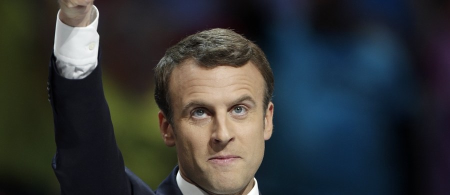 Kandydat na prezydenta Francji w nadchodzących wyborach, centrysta Emmanuel Macron oświadczył w poniedziałek, na wiecu wyborczym w Paryżu, że Francuzi "potrzebują Europy". "Dlatego zbudujemy ją jeszcze raz" - dodał, zapowiadając wzmocnienie sojuszu z Berlinem.