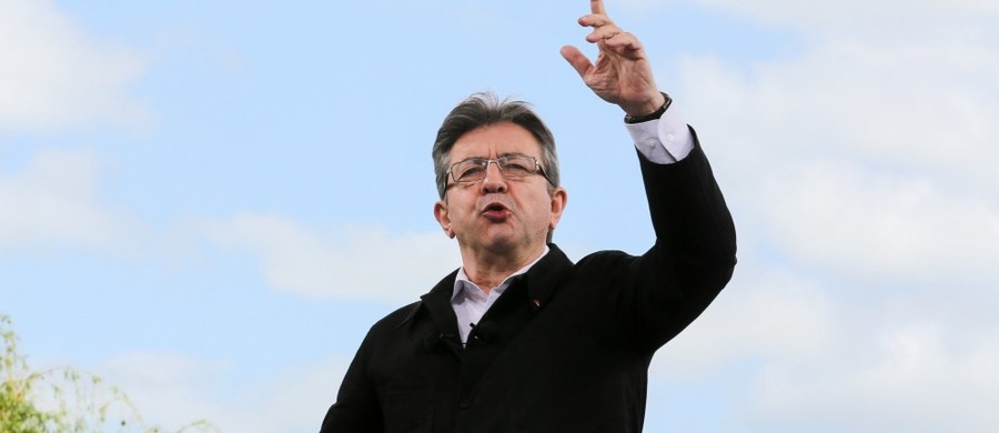 ​Technologiczna premiera wyborcza we Francji. Czarny koń wyścigu do Pałacu Elizejskiego - lider skrajnej lewicy Jean-Luc Melenchon - zapowiedział, że wystąpi dziś wieczorem na mityngach w aż siedmiu miastach jednocześnie dzięki... technologii holograficznej.