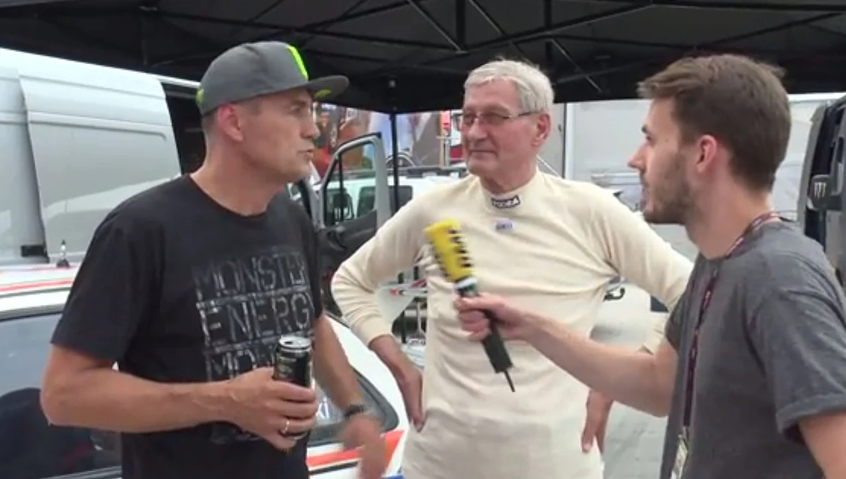 Krzysztof Hołowczyc i Maciej Wisławski wrócili do rajdówki. Legendarna załoga, która w 1997 roku zdobyła tytuł mistrzów Europy, pojawiła się na trasie PZM Rajdu Polski. W jakiej roli? Obejrzyjcie rozmowę Macieja Jermakowa z najsłynniejszym rajdowym duetem w Polsce!