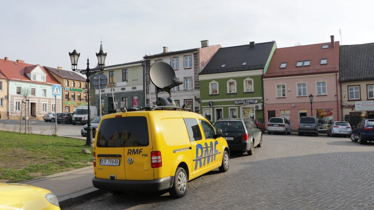 Strzegom będzie w tym tygodniu "Twoim Miastem w Faktach RMF FM". Tak zdecydowaliście, głosując na RMF24.pl. Dlatego już w sobotę na Dolnym Śląsku pojawi się wóz satelitarny RMF FM z naszym reporterem na pokładzie. W sobotę punktualnie od godziny 8:00 usłyszycie o atrakcjach i zabytkach Strzegomia.