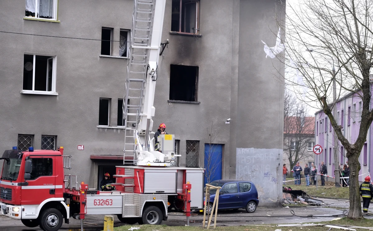 To było prawdopodobnie samobójstwo - tak o wybuchu gazu w Bytomiu mówią śledczy zajmujący się sprawą. 21 marca w eksplozji w jednej z kamienic zginęły dwie osoby: 43-letni mężczyzna oraz jego matka. 
