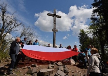 Rozwiesiliśmy flagi na pięciu szczytach! Tak świętowaliśmy Dzień Flagi