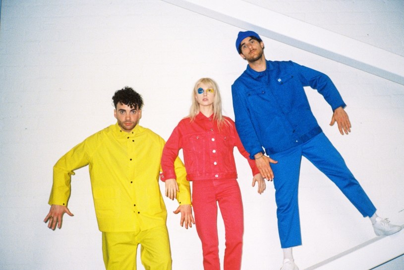 12 maja do sklepów trafi piąta płyta amerykańskiej grupy Paramore - "After Laughter". U boku rudowłosej wokalistki Hayley Williams ponownie pojawił się perkusista Zac Farro.